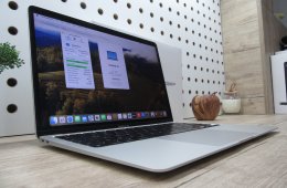 Apple Macbook Air 13 - 2020 - Használt, újszerű állapot - 16 Gb RAM!!