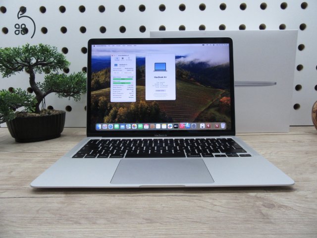 Apple Macbook Air 13 - 2020 - Használt, újszerű állapot - 16 Gb RAM!!