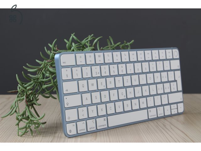 Újszerű Apple Magic Keyboard Blue A+ US-6777