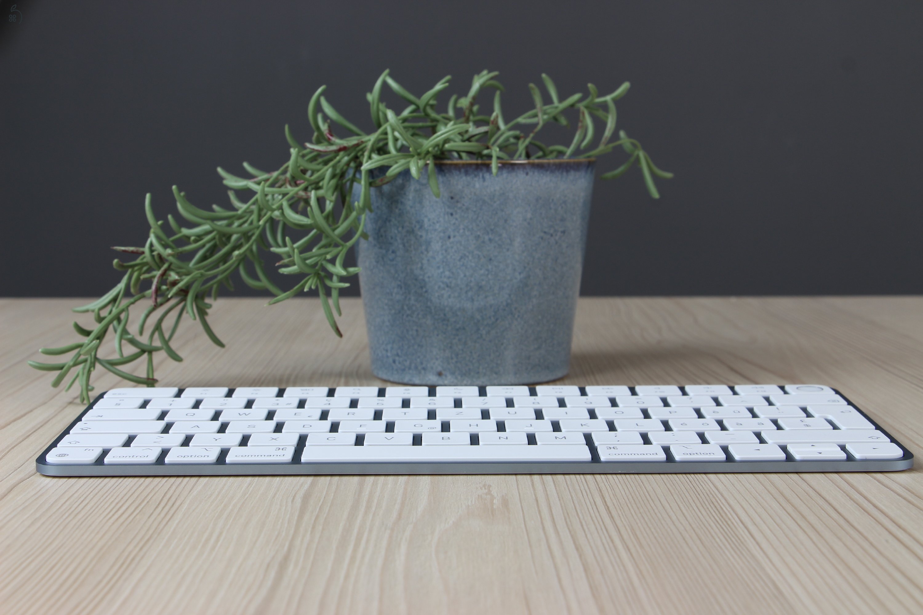 Újszerű Apple Magic Keyboard Blue A+ US-6777