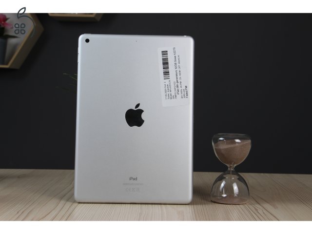 Használt Apple iPad 8 32GB Wifi Space Gray A+ US-6753