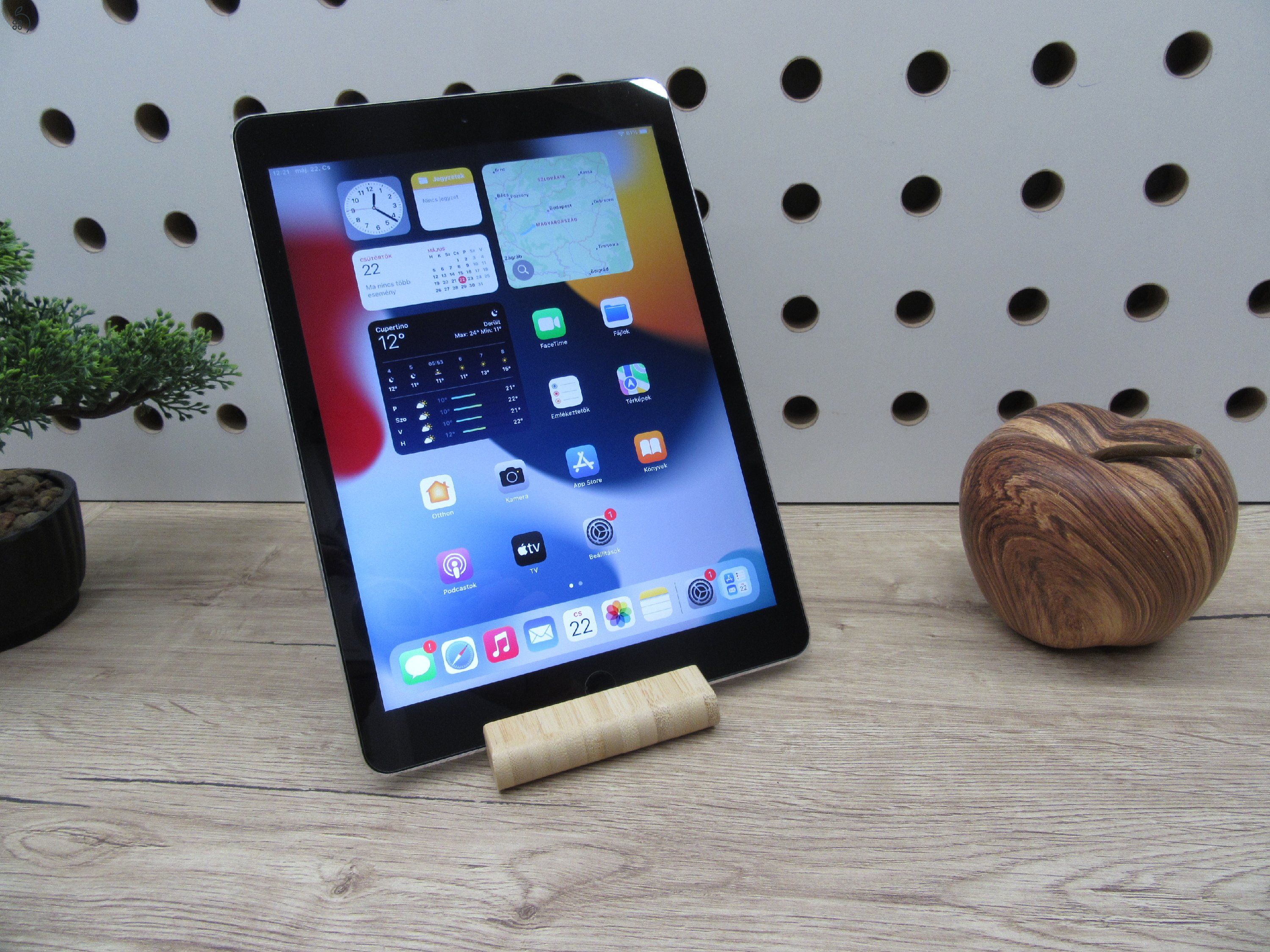Apple iPad Air 2 - Space Gray - Használt, szép állapot
