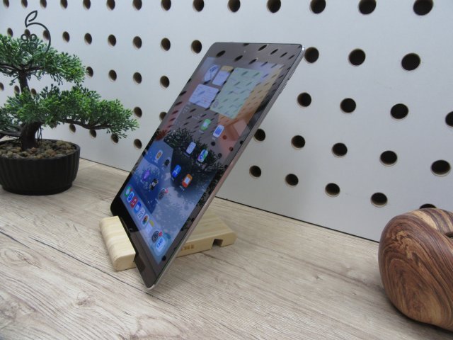 Apple iPad Air 2 - Space Gray - Használt, szép állapot