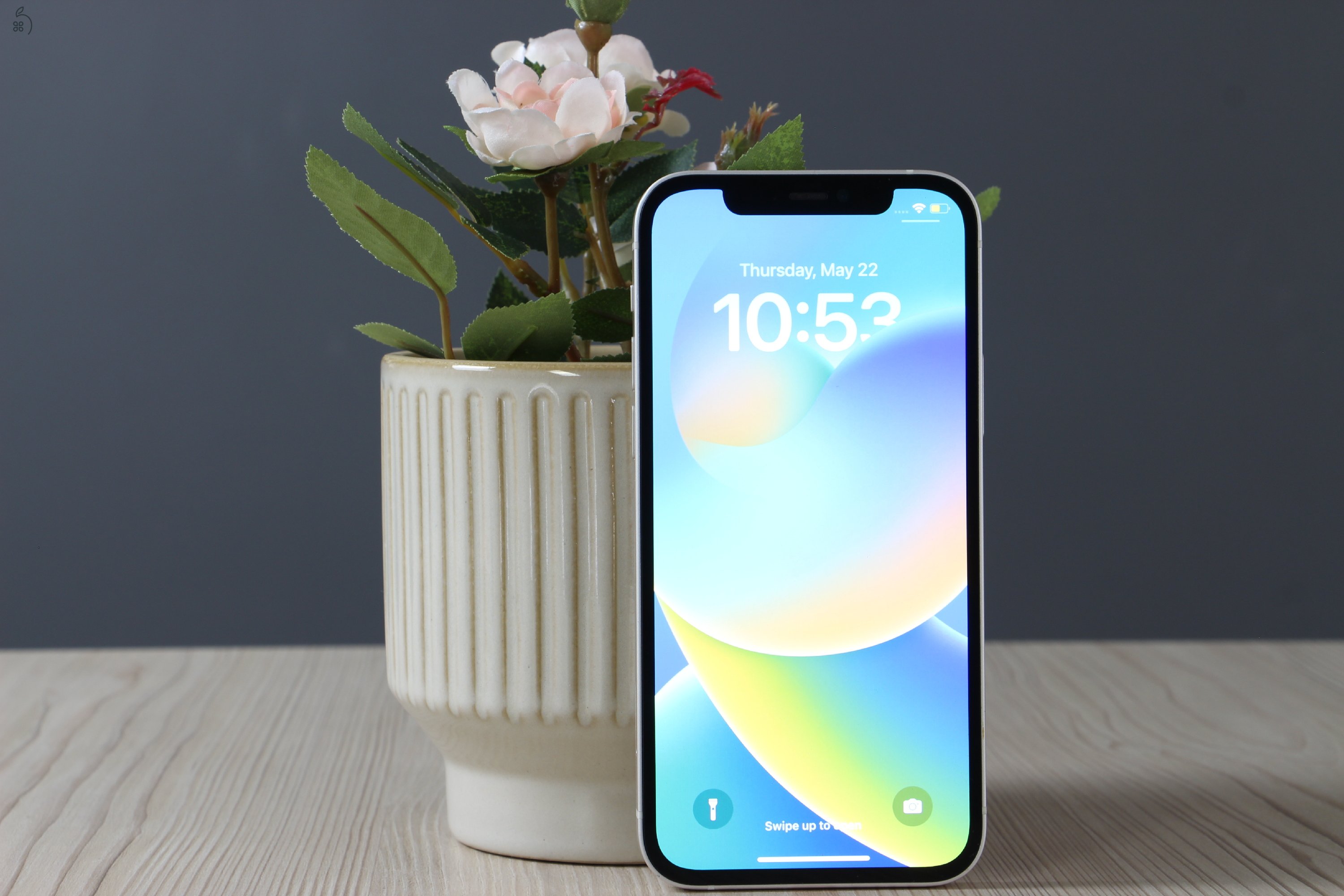 Használt Apple iPhone 12 64GB fehér B US-6132