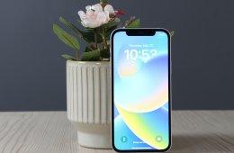 Használt Apple iPhone 12 64GB fehér B US-6132