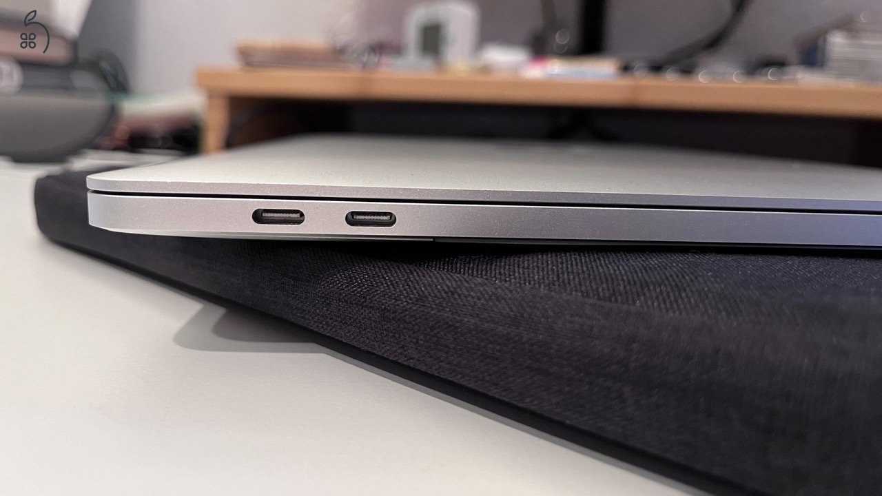 MacBook Pro (13 hüvelykes, 2019, négy Thunderbolt 3 port)