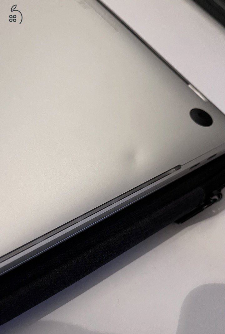 MacBook Pro (13 hüvelykes, 2019, négy Thunderbolt 3 port)