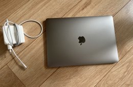 Apple Macbook Pro 13” 2017 128 GB Angol Billentyűzet