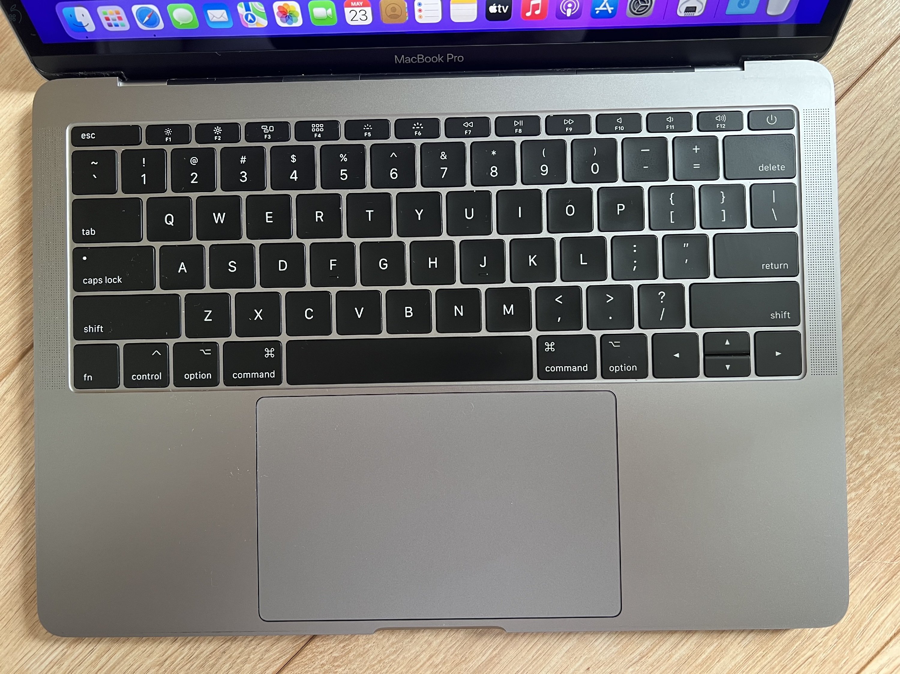 Apple Macbook Pro 13” 2017 128 GB Angol Billentyűzet