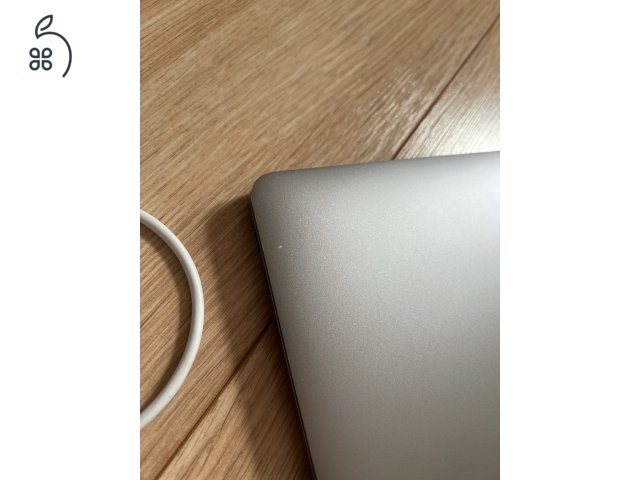 Apple Macbook Pro 13” 2017 128 GB Angol Billentyűzet