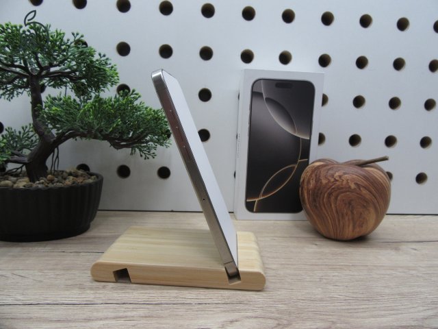 Apple 16 Pro Max - Natural Titanium - Új, kipróbált