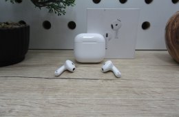 Apple Airpods 4 - Használt, karcmentes