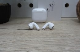 Apple Airpods 4 - Használt, karcmentes