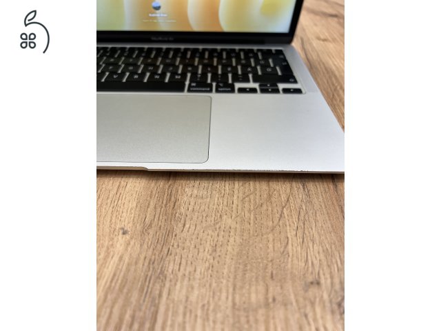 MacBook Air 2020 13” i3 256GB