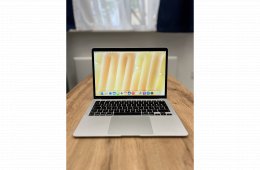 MacBook Air 2020 13” i3 256GB