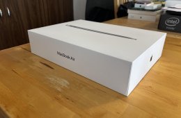 MacBook Air M1 / 8GB / 256GB (szép állapot)