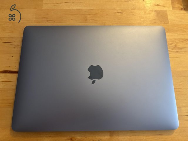 MacBook Air M1 / 8GB / 256GB (szép állapot)