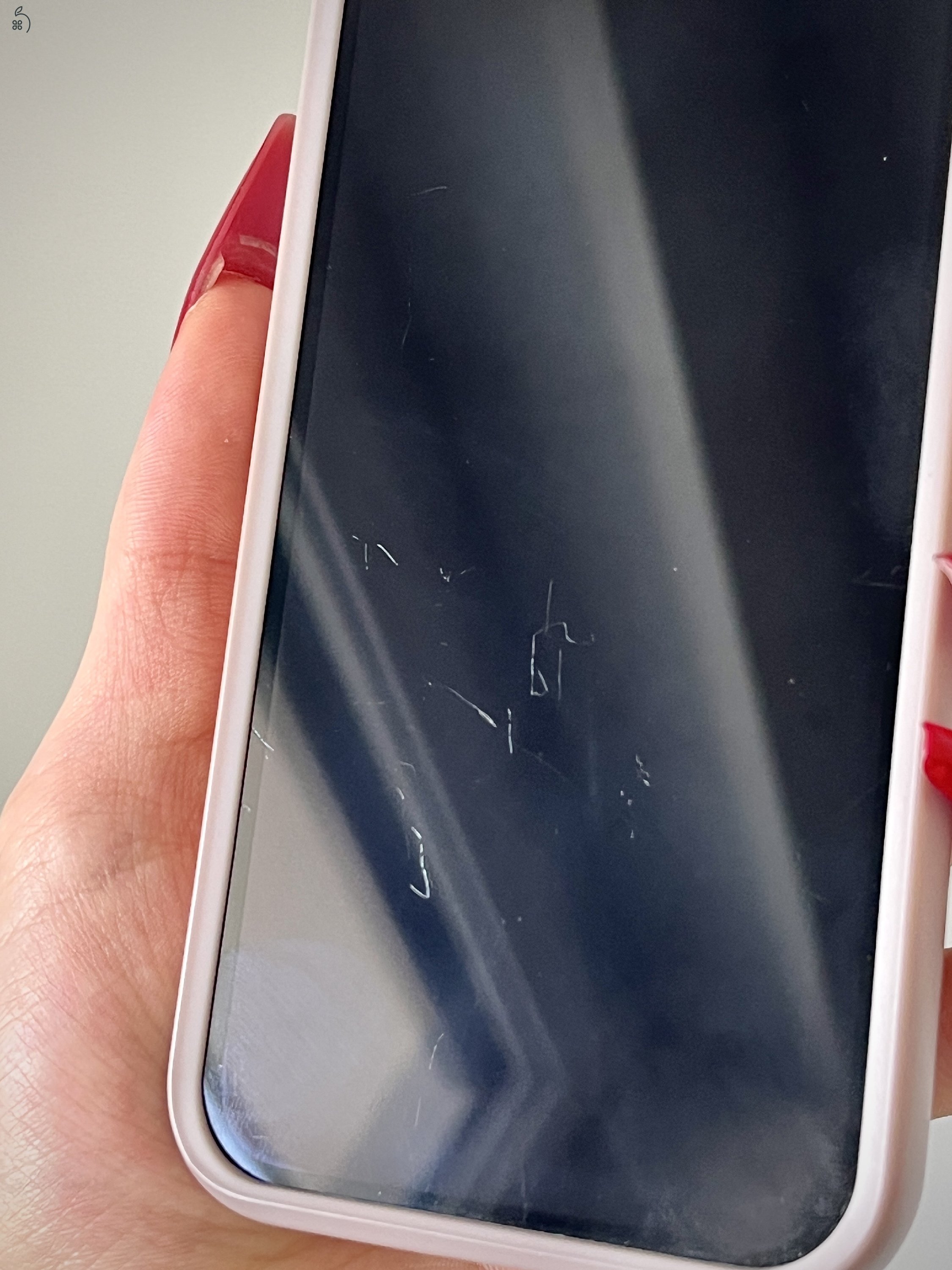 iPhone 12 Pro 128GB + Apple Watch Series 4 + kiegészítők