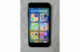 iPhone 8 Plus újszerű állapotban eladó