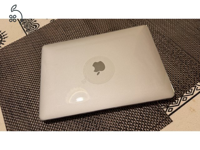 MacBook Pro 2016 Intel chip 13”