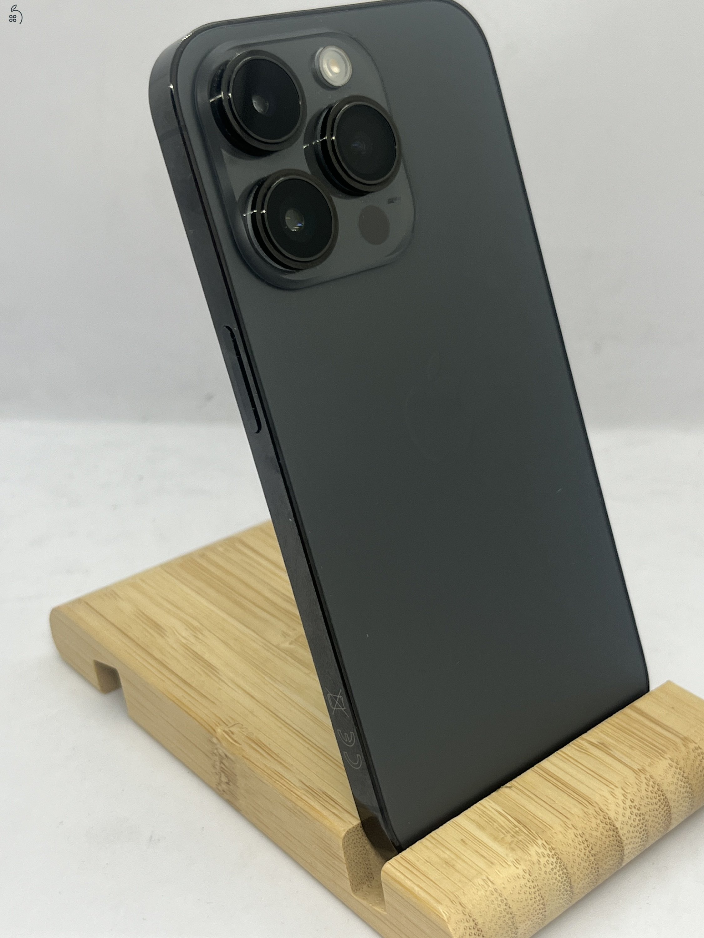 KIFOGÁSTALAN IPHONE 14 PRO 128GB, ÜZLETBŐl, GARANCIÁVAL