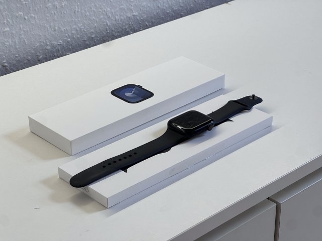 Hibátlan Apple Watch S9 Midnight 45MM 2 ÉV Garanciával Számlával Aksi 100%