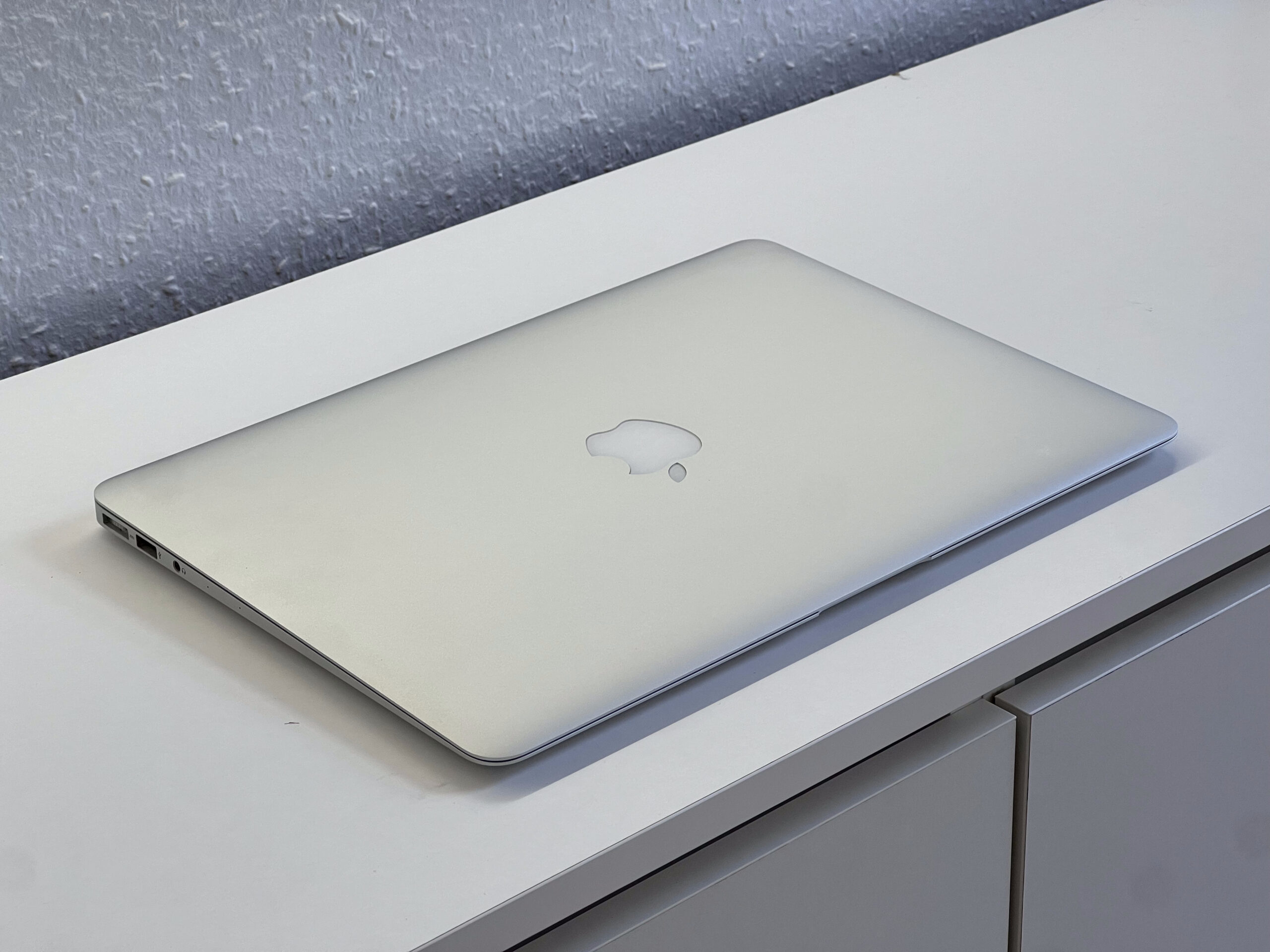 Hibátlan MacBook Air 2017 13 128GB 2 ÉV Garanciával Számlával Aksi 100%