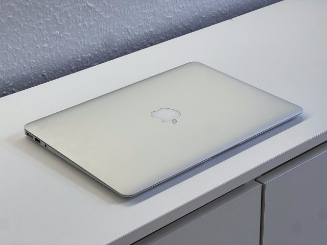 Hibátlan MacBook Air 2017 13 128GB 2 ÉV Garanciával Számlával Aksi 100%