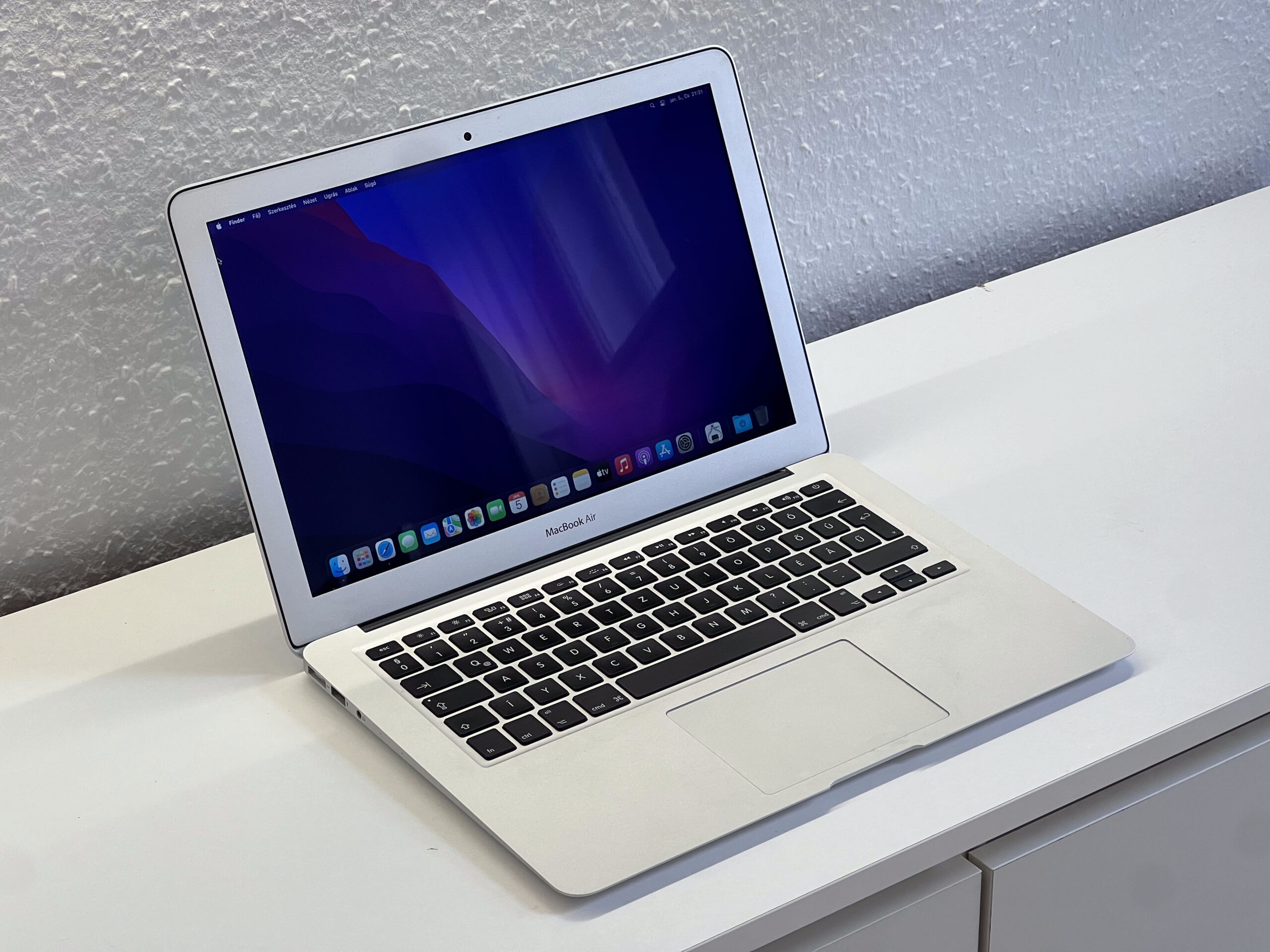 Hibátlan MacBook Air 2017 13 128GB 2 ÉV Garanciával Számlával Aksi 100%
