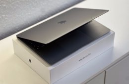 MacBook Air 2020 13 M1 256GB 2 ÉV Garanciával Számlával