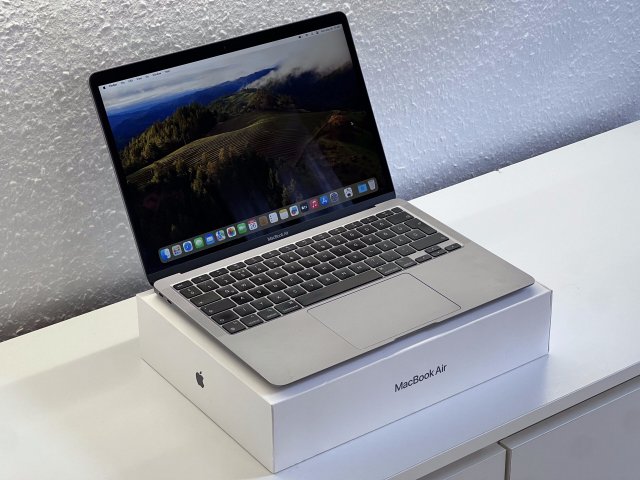 MacBook Air 2020 13 M1 256GB 2 ÉV Garanciával Számlával