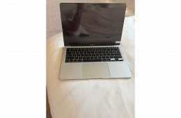 Patika állapotú M1 (8 core CPU) MacBook Air - USA modell