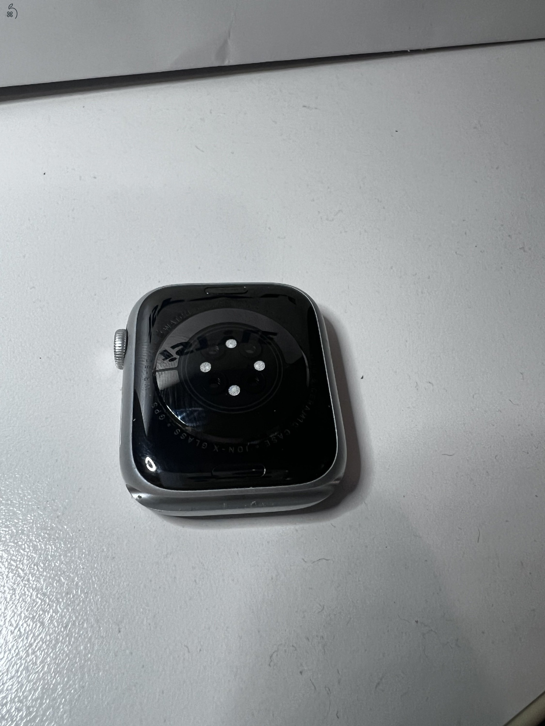 Apple Watch Series 9 (45mm, GPS) Szinte új állapotban