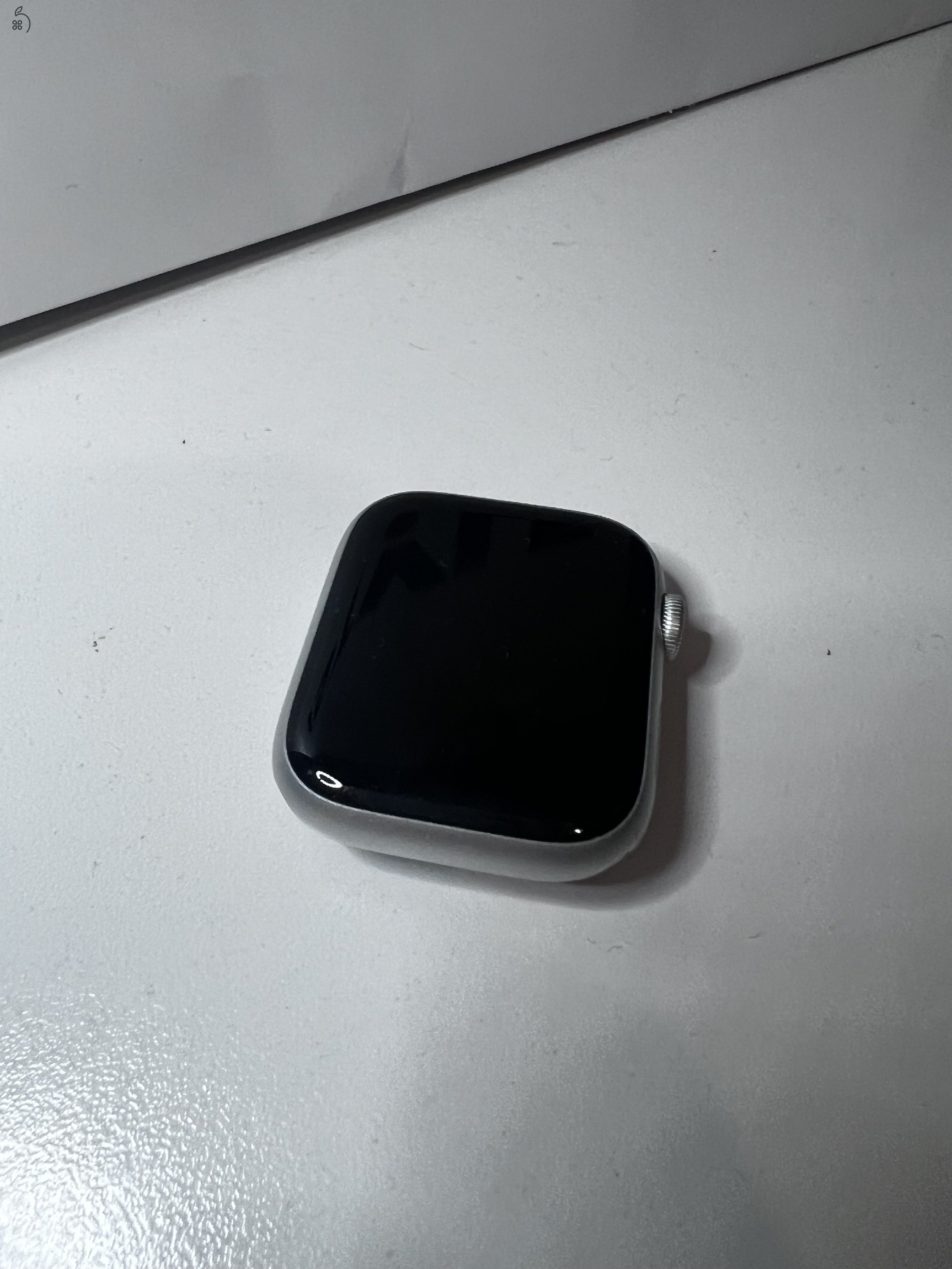 Apple Watch Series 9 (45mm, GPS) Szinte új állapotban