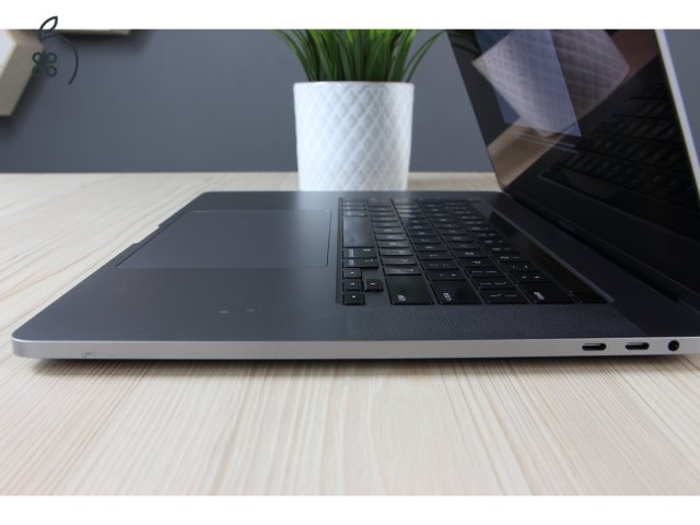 Apple Macbook Pro 16