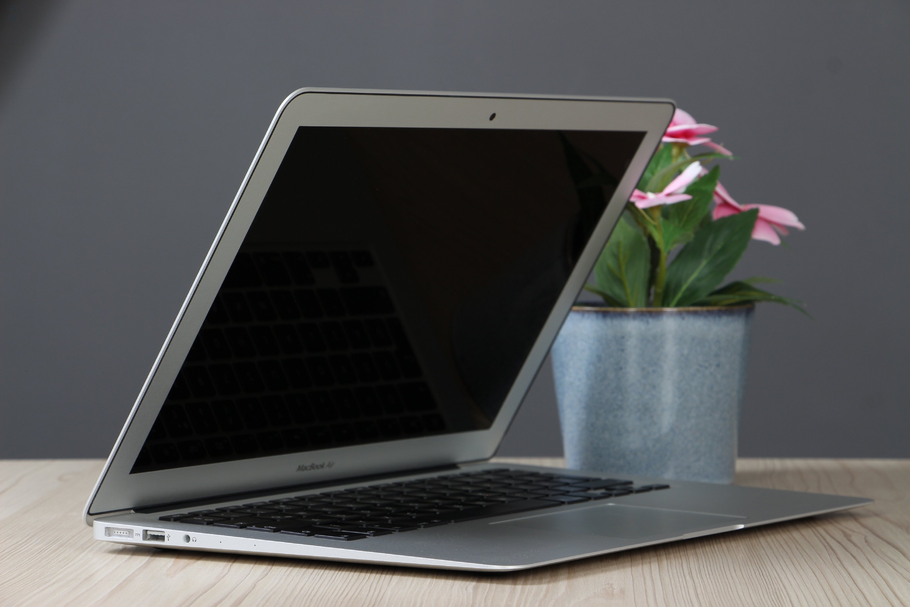Apple Macbook Air 13