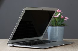 Apple Macbook Air 13