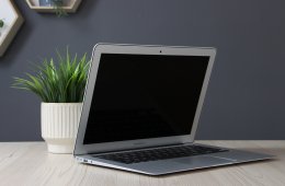Apple Macbook Air 13