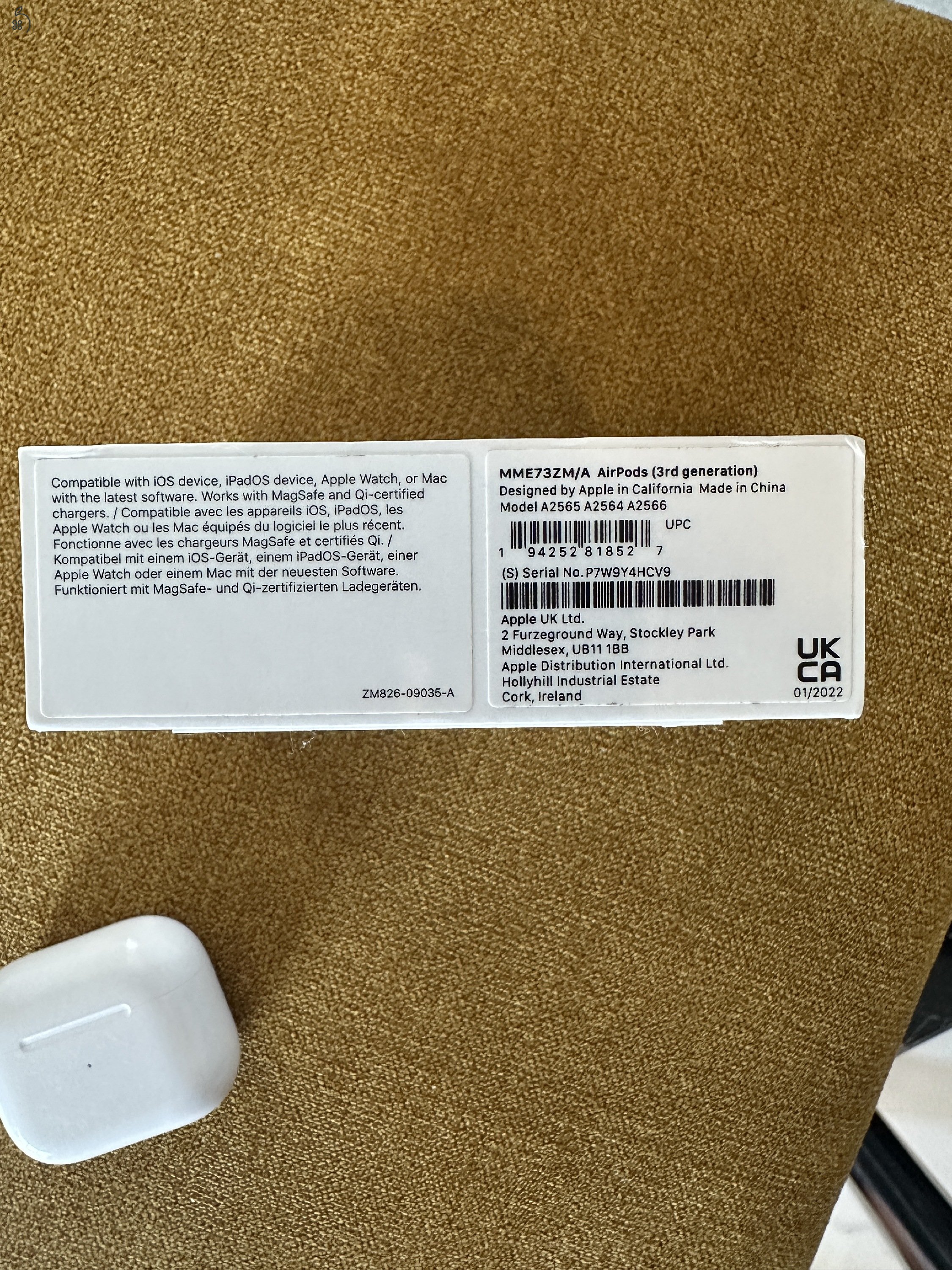 AirPods with MagSafe Charging Case (3rd gen.)