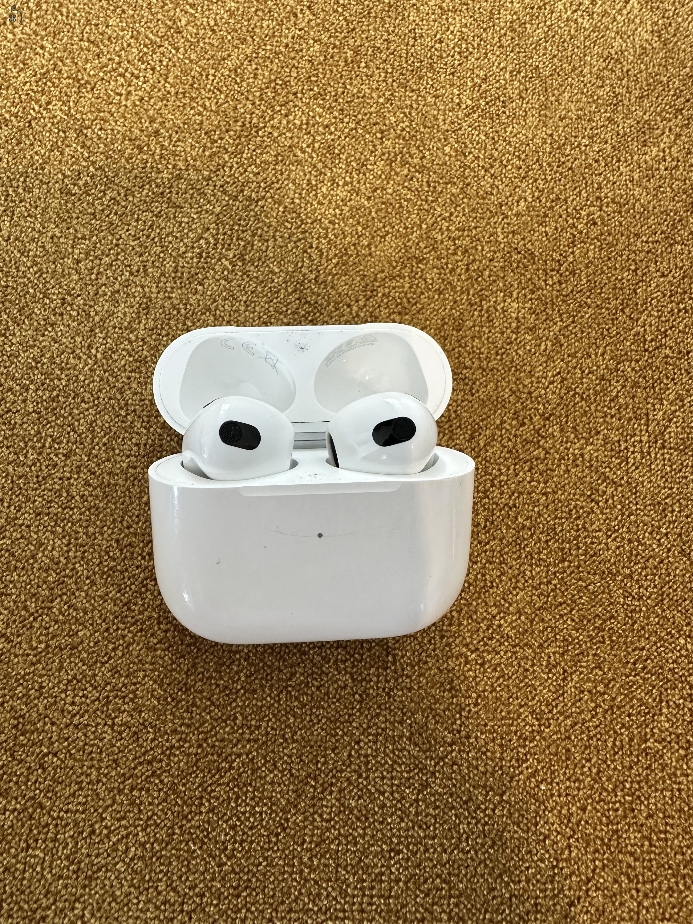 AirPods with MagSafe Charging Case (3rd gen.)