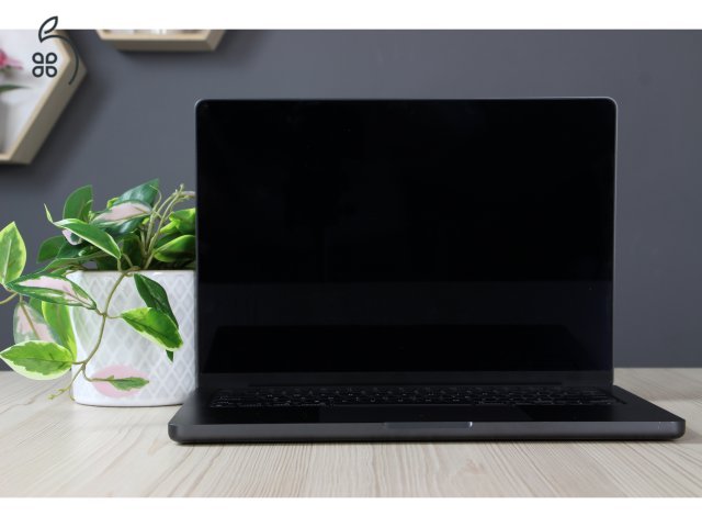 Apple Macbook Pro 14