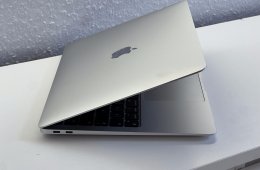 MacBook Air 2020 13 M1 256GB 2 ÉV Garanciával Számlával