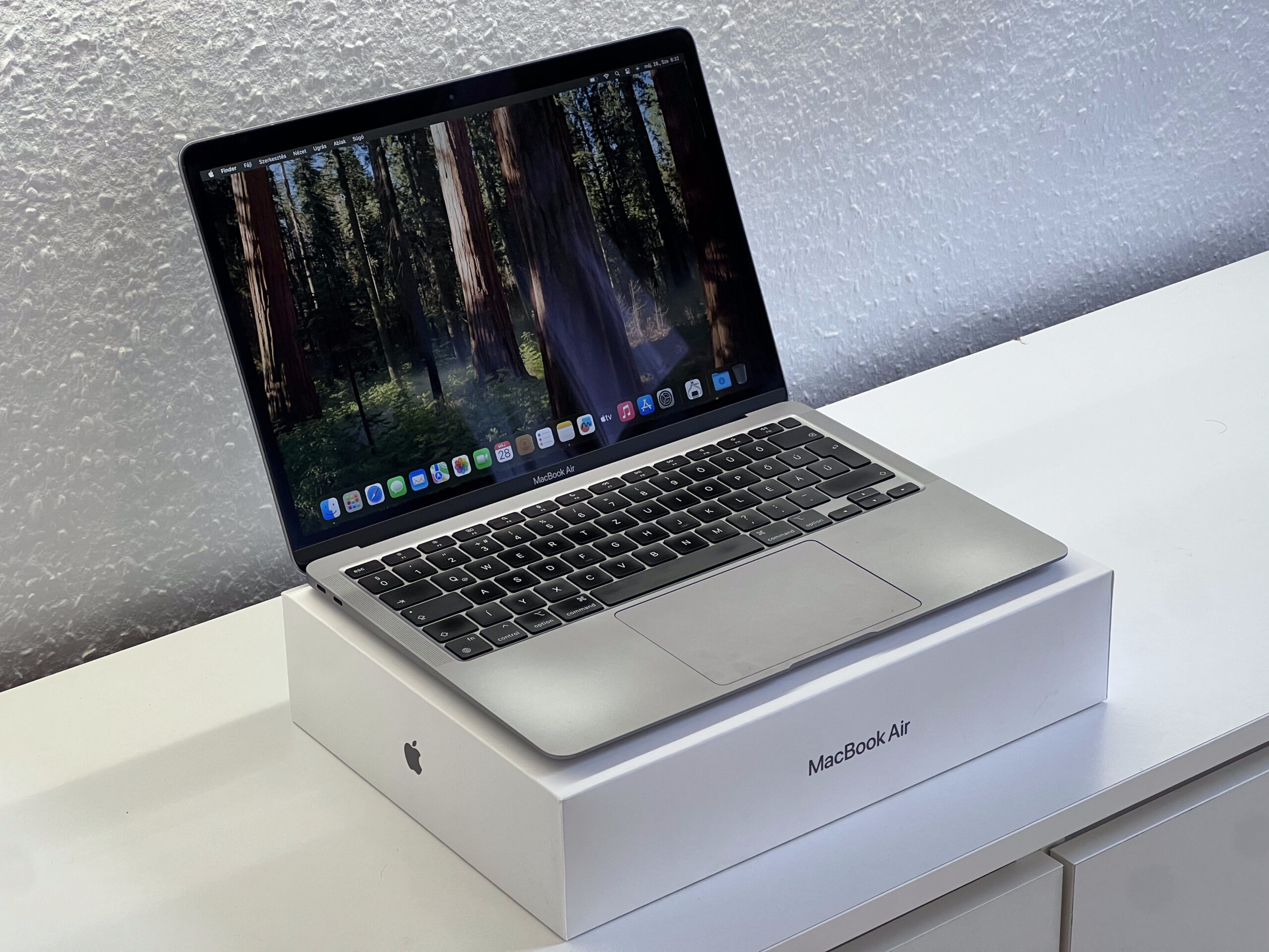 MacBook Air 2020 13 M1 256GB 2 ÉV Garanciával Számlával