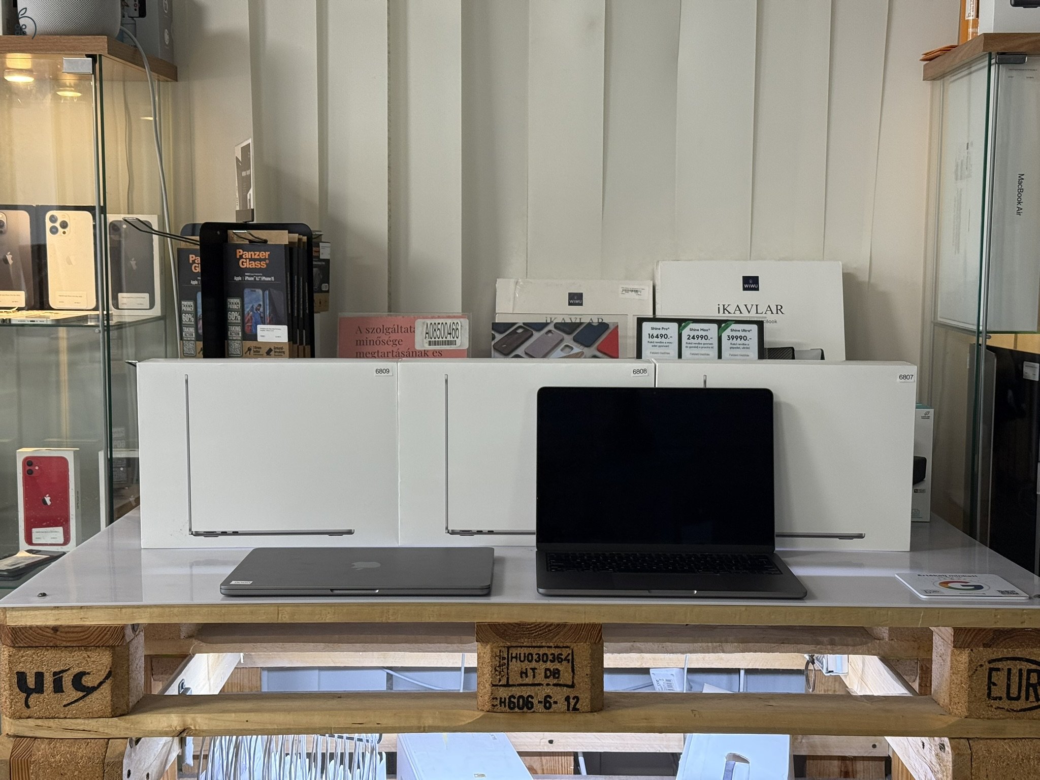 Újszerű MacBook Air M2 16/256 ÁFÁS!