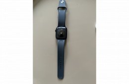 Apple Watch SE GPS 44mm - párszor használt