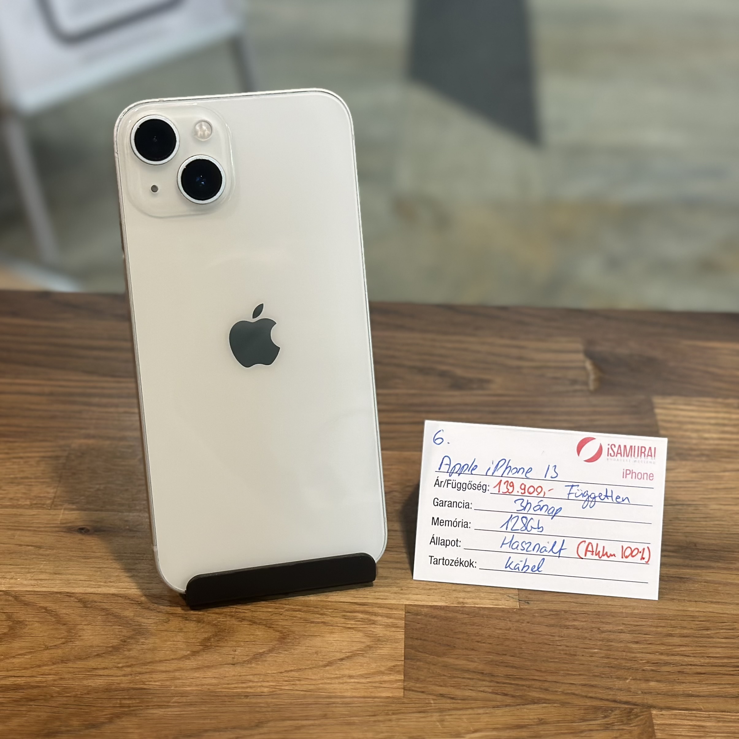 6. Apple iPhone 13 - 128 GB - Fehér - 100% akku - Független