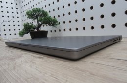 Apple Macbook 16 M1 Pro - 2021 - Használt, szép állapot 32 Gb RAM / 500 Gb SSD