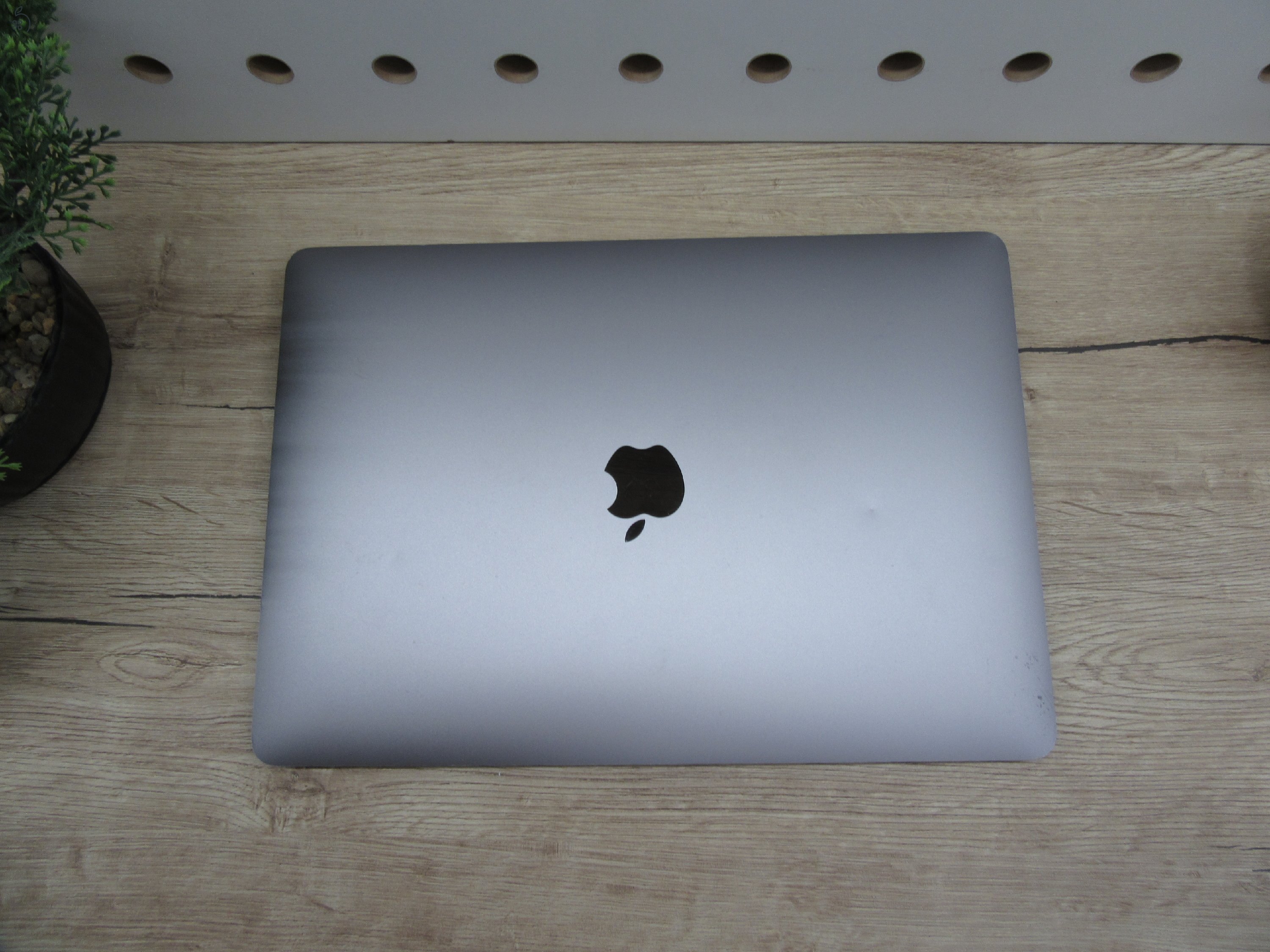 Apple Macbook Air 13 - 2019 - Használt, megkímélt - 500 Gb SSD