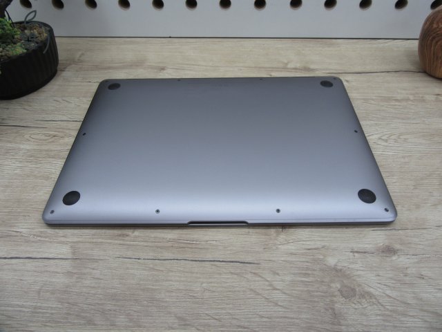 Apple Macbook Air 13 - 2019 - Használt, megkímélt - 500 Gb SSD