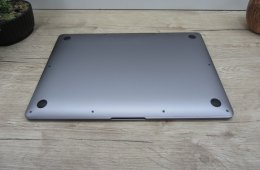 Apple Macbook Air 13 - 2019 - Használt, megkímélt - 500 Gb SSD